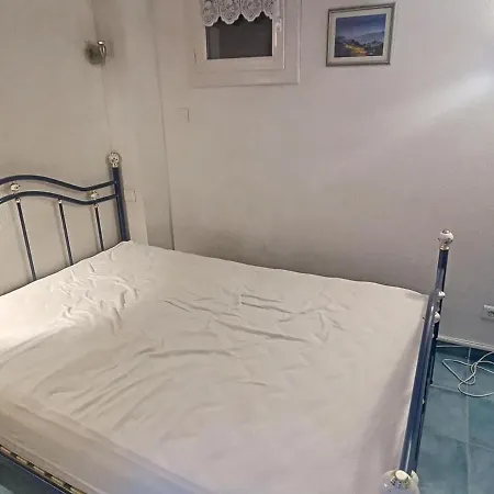 Дом отдыха Pavillon Confortable A 10 Min De La Avec Terrasse, Parking Et Local A Velo - Fr-1-732-48 *